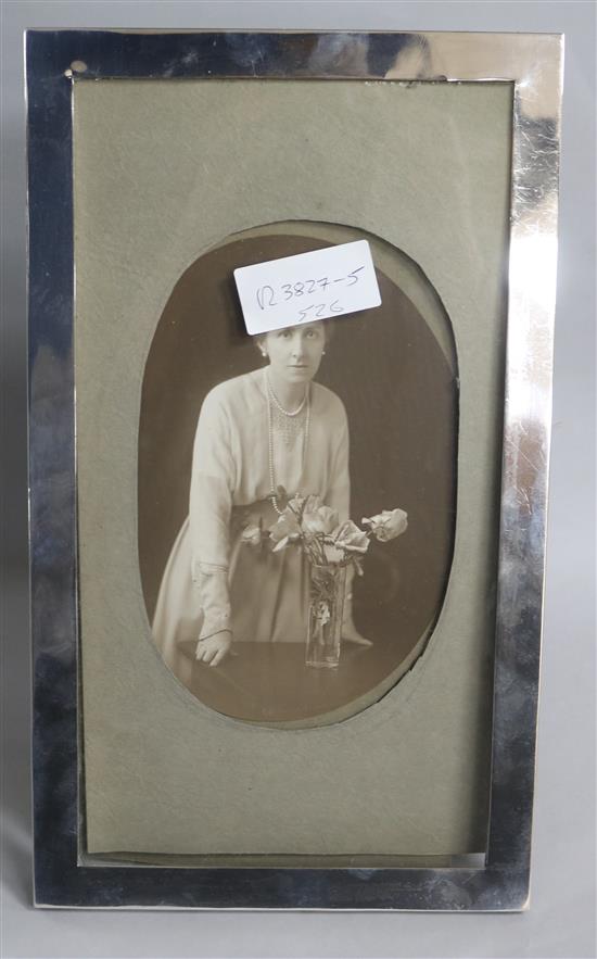 A George V plain rectangular silver mounted photograph frame, C.S.Green & Co, Birmingham, 1917 33.7cm.
